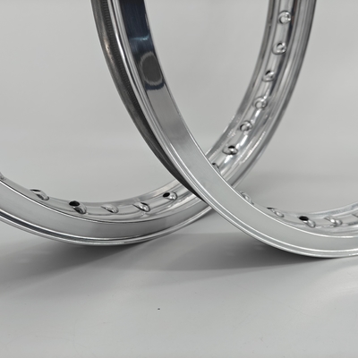 磨いた7116合金モーターサイクルの輪 H2.50-19&quot; 36HOLES 40HOLES アクロントスタイル バランス