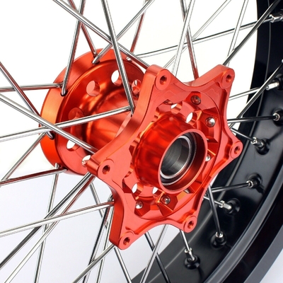 3.50x17&quot;4.25x17&quot;Sex SXF EXC 125-530のためのスーパーモーター合金輪 黒い輪とオレンジハブ