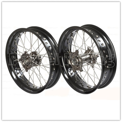 黒アルミ合金モーターサイクルのスーパーモーターホイールセット CNCハブと3.50-17&quot;5.00-17&quot;リム
