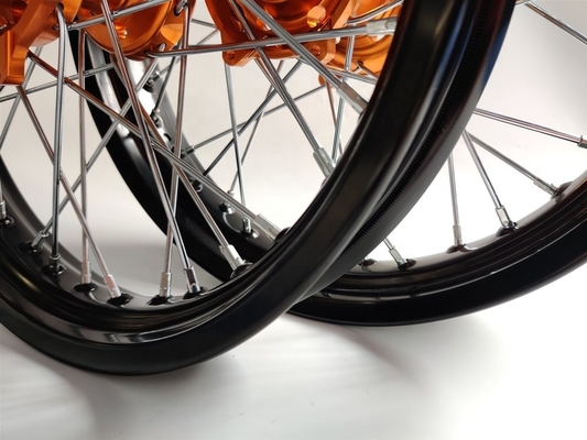 2.50-17と3.00x17インチ オートバイの合金スペックホイール SX250 パーソナライズされたデザイン
